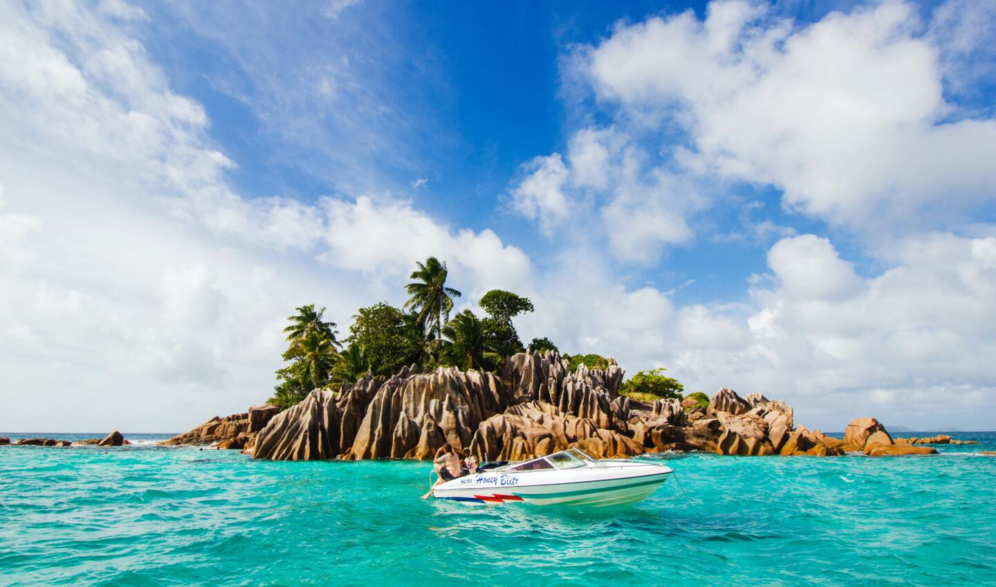 Yacht charter in the Seychelles