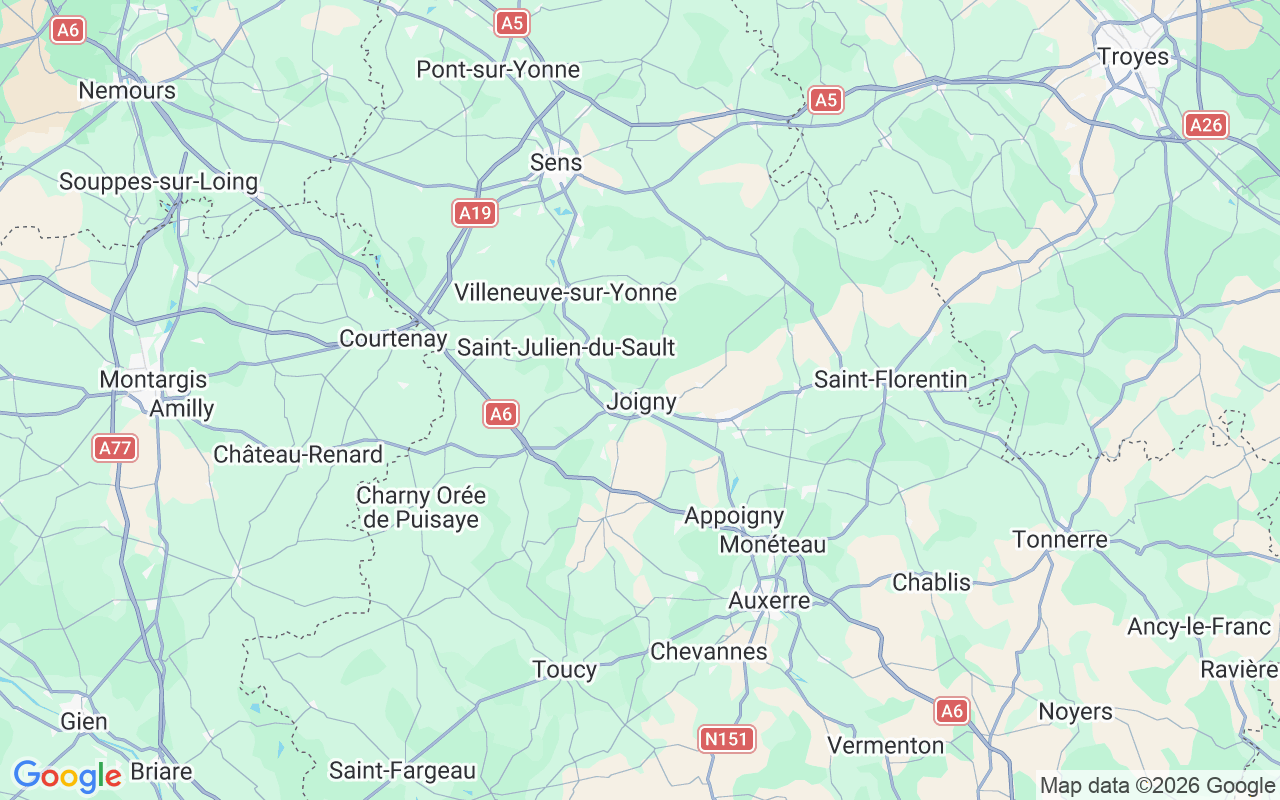 Location of the Houseboat: 89300 Joigny, France