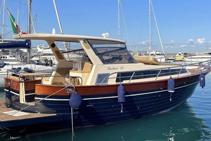 Hire Motor yacht Esposito Positano 38 Castellammare di Stabia