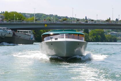 Charter Motorboat Waterdream Venetian Tender Paris