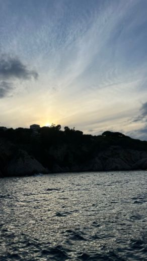 Platja d'Aro Motorboat Astilux ax 900 open alt tag text