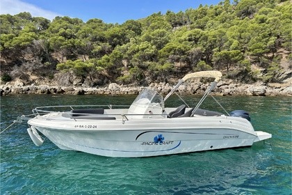 Hyra båt Motorbåt Pacific Craft Open 625 Roses