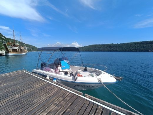 Općina Poreč Motorboat Ranieri Marvel 19 alt tag text