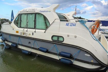Noleggio Houseboat Classic Nicols 900 Redon
