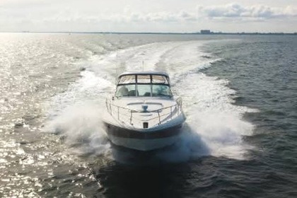 Hire Motorboat Cruisers Yachts 420 Express Montego Bay