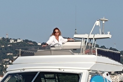 Miete Motorboot COMAR Clanship 34 fly Cannes