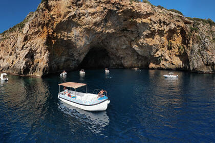 Hire Motorboat Di Maggio Gozzo Terrasini