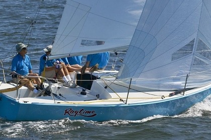 Hire Sailboat J Boat J24 Izola