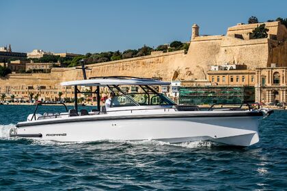 Hire Motorboat Axopar Axopar 37 ST (Wet Bar) Saint Julian's
