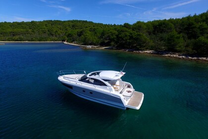 Charter Motorboat Jeanneau Leader 36 Porat