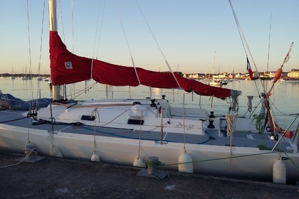 Rental Sailboat 3c Composites Bongo 9.60 Loctudy