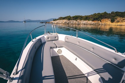 Rental Boat without license  Nireas 5m Palairos