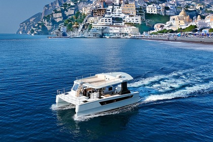 Charter Motorboat CAT SB380 Positano