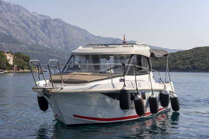 Rental Motorboat Beneteau Antares 7.80 Korčula