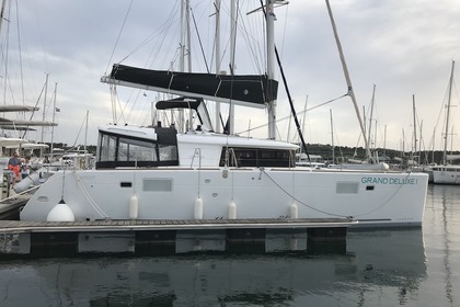 Rental Catamaran LAGOON 450 F Šibenik