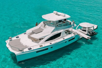 Hire Catamaran Catamaran Leopard Leopard 51 ft PowerCat Puerto Aventuras