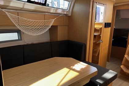 Noleggio Barca a vela BAVARIA YACHTS C42 Marsiglia