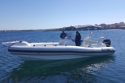 Location Semi-rigide MARLIN 28 FB 350 CV Stintino