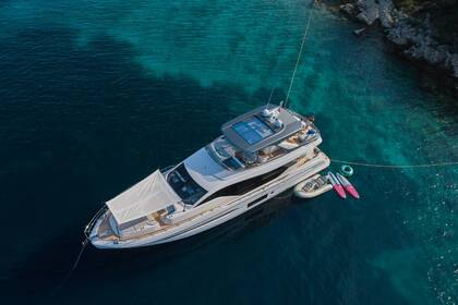 Charter Motorboat  Azimut 78 Fly Podstrana
