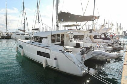 Charter Catamaran Lagoon Lagoon 40 Sukošan