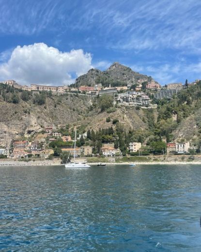 Catania Motorboat Sealine 360 Sport Ambassador alt tag text