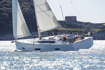 Charter Sailboat  Dufour 430 Skradin