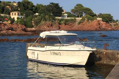 Rental Motorboat Ocqueteau Alienor 540 Saint-Raphaël