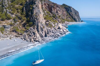 Hire Sailboat Bavaria 47 Cruiser Sfakia