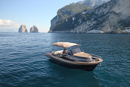 Hire Motorboat Gozzo Sole 10 Open Capri