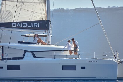 Hire Catamaran  Lagoon 42 - Skippered Vlichada