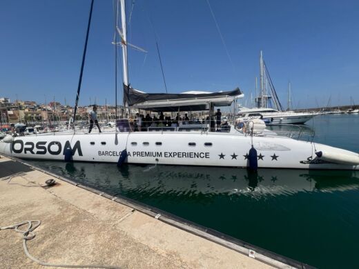 Barcellona Catamaran Fountaine Pajot TAHITI 78 alt tag text