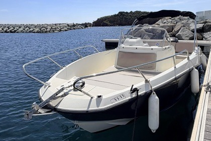 Noleggio Barca a motore Quicksilver Activ 675 Open Saint-Raphaël