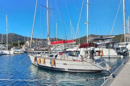 Charter Sailboat Kirie - Feeling 416Q Toulon