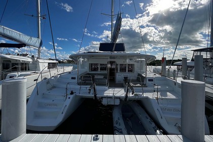 Hire Catamaran Lagoon-Bénéteau Lagoon 450 F - 4 + 2 cab. Marsh Harbour