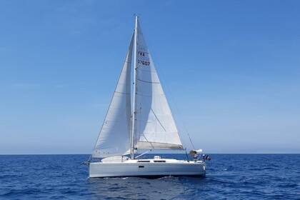 Charter Sailboat Hanse Hanse 375 Cap d'Agde