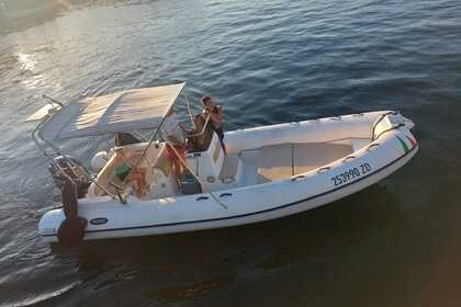 Location Bateau à moteur Predator 700 Zadar