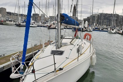 Hire Sailboat Jeanneau Sun Odyssey 28.1 Le Havre