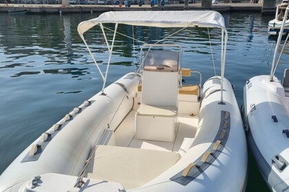 Noleggio Barca senza patente  Bwa 5.50 MT Arbatax