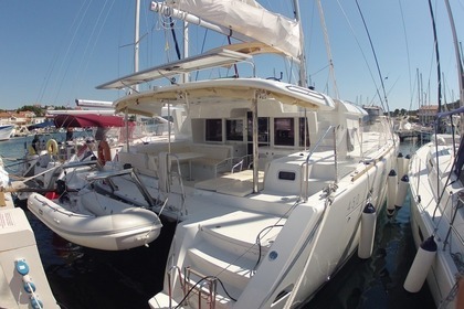 Charter Catamaran LAGOON 450 Medulin