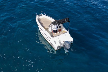Location Bateau sans permis  Quicksilver Activ 555 Open Skiathos Port