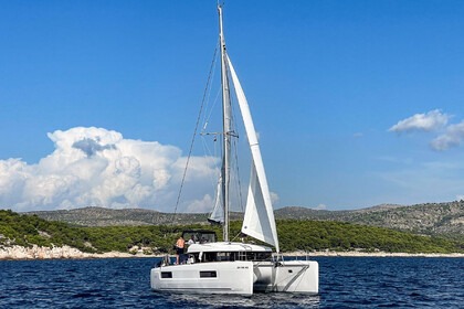 Location Catamaran  Lagoon 40 Primošten