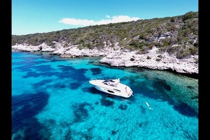 Noleggio Barca a motore AZIMUT Atlantis 44 Porto Vecchio