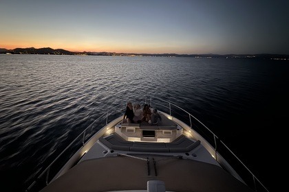 Noleggio Yacht Absolute 58fly Hyères