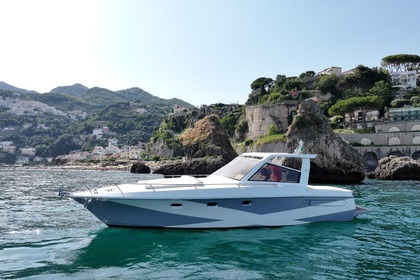 Location Bateau à moteur Ferretti 38 Prestige Amalfi