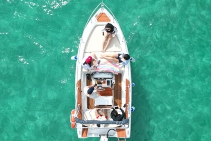 Location Bateau à moteur Capelli Cap 17 Cagliari