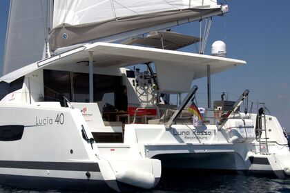 Hyra båt Katamaran FOUNTAINE PAJOT LUCIA 40 Punat