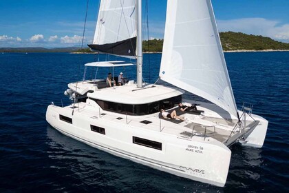 Hire Catamaran Lagoon-Bénéteau Lagoon 46 - 4 + 2 cab. Grad Šibenik