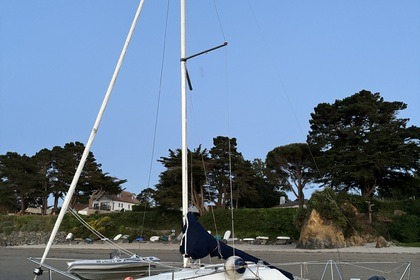 Hire Sailboat Jeanneau Sun 2000 Mesquer