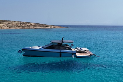 Hire Motorboat Wally 43 Mykonos