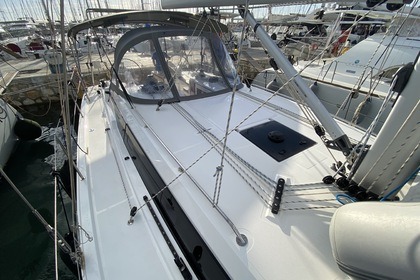 Charter Sailboat  Bavaria C42 Athens